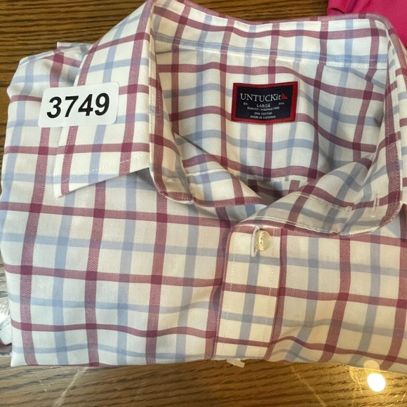 Untuckit Shirt Mens Large Red Blue Plaid Button Down Cantabera WF Slim Casual - Picture 10 of 10